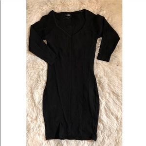 Black bodycon dress
